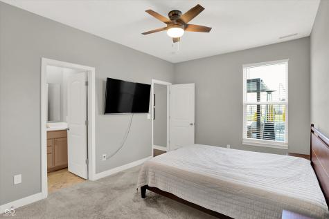 2724 Daisy Court Columbus IN 47201