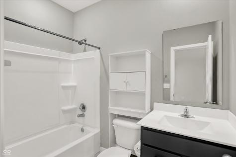 2724 Daisy Court Columbus IN 47201