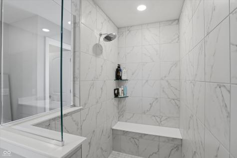 2724 Daisy Court Columbus IN 47201