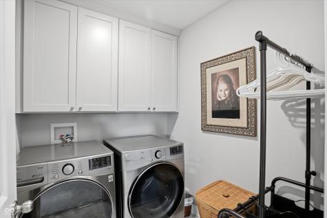 2724 Daisy Court Columbus IN 47201