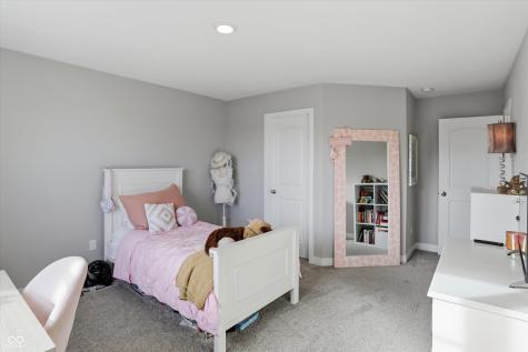 2724 Daisy Court Columbus IN 47201