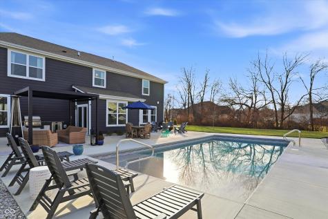 2724 Daisy Court Columbus IN 47201