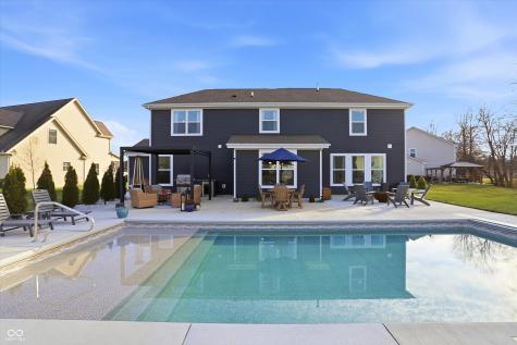 2724 Daisy Court Columbus IN 47201