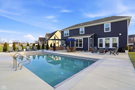 2724 Daisy Court Columbus IN 47201