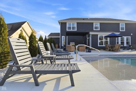2724 Daisy Court Columbus IN 47201