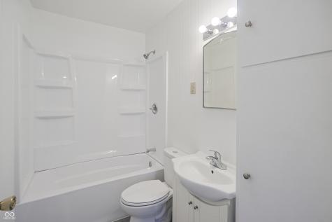 2541 Pearl Street Columbus IN 47201