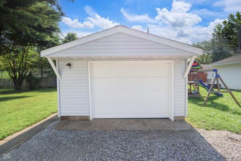 2541 Pearl Street Columbus IN 47201