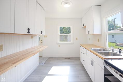 2541 Pearl Street Columbus IN 47201