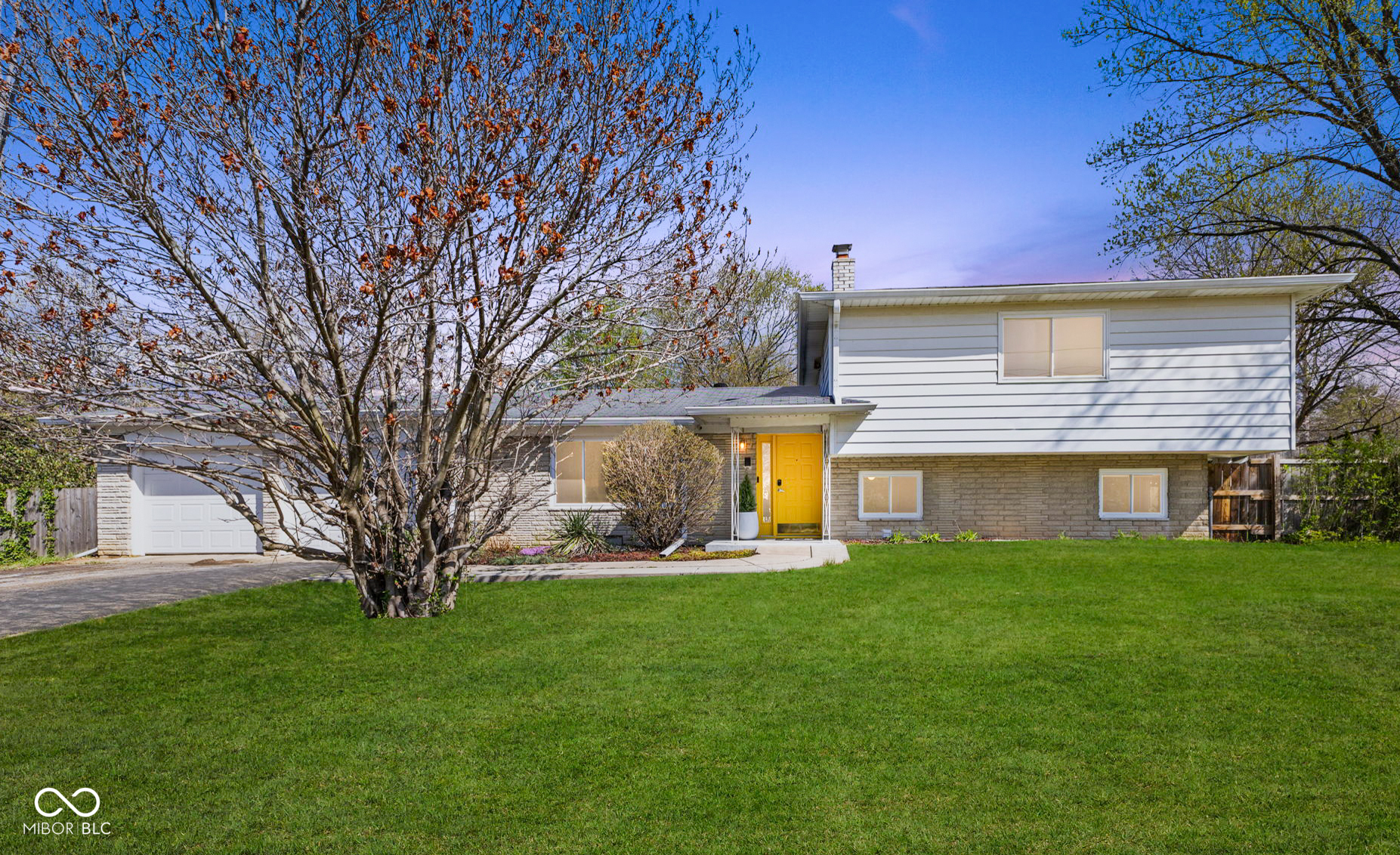 1708 Fox Hill Drive Indianapolis IN 46228