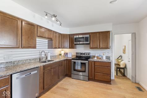 1708 Fox Hill Drive Indianapolis IN 46228