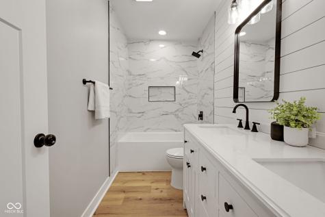 1147 Kelsneland Drive Avon IN 46123