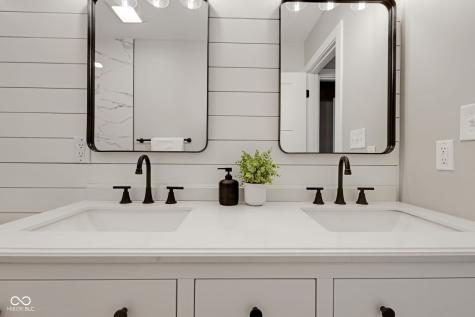 1147 Kelsneland Drive Avon IN 46123