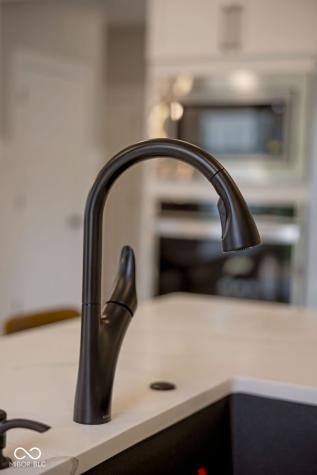 1147 Kelsneland Drive Avon IN 46123