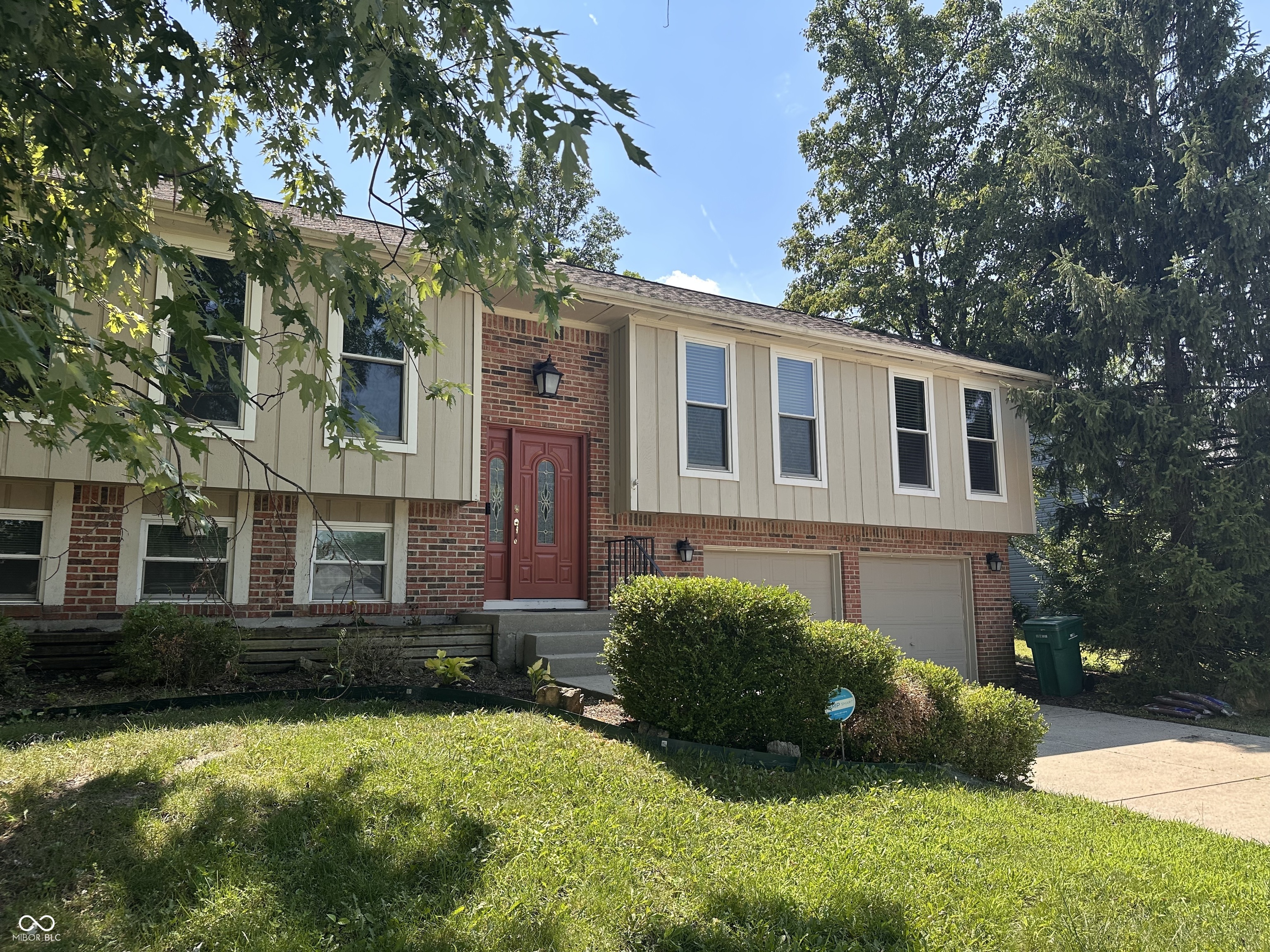 7518 Allenwood Court Indianapolis IN 46268