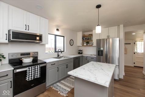 130 Hiawatha Drive Noblesville IN 46062