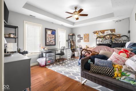 1935 Brookfield Court Columbus IN 47201