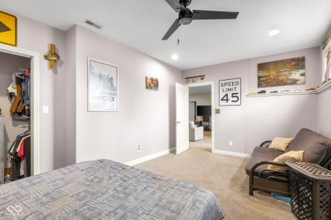 1935 Brookfield Court Columbus IN 47201
