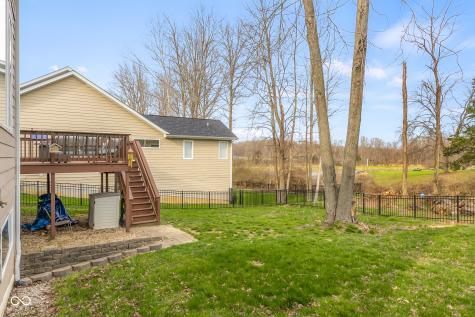 1935 Brookfield Court Columbus IN 47201