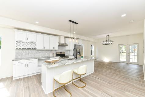 2718 Boulevard Place Indianapolis IN 46208