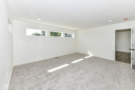 2718 Boulevard Place Indianapolis IN 46208