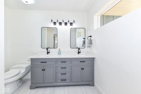 2718 Boulevard Place Indianapolis IN 46208
