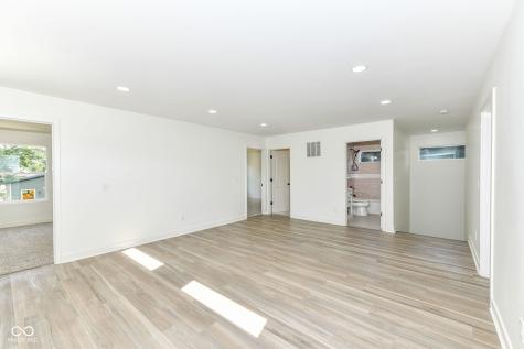 2718 Boulevard Place Indianapolis IN 46208