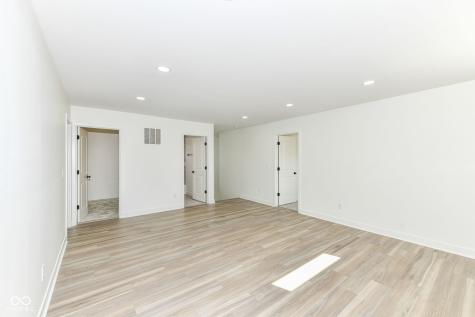 2718 Boulevard Place Indianapolis IN 46208