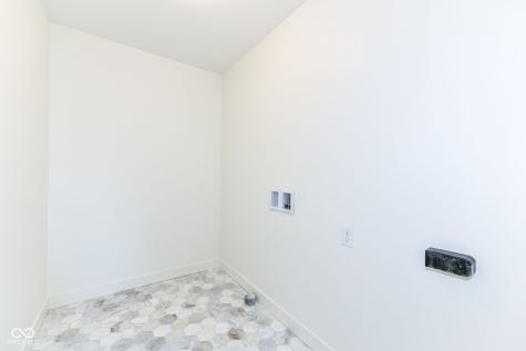 2718 Boulevard Place Indianapolis IN 46208
