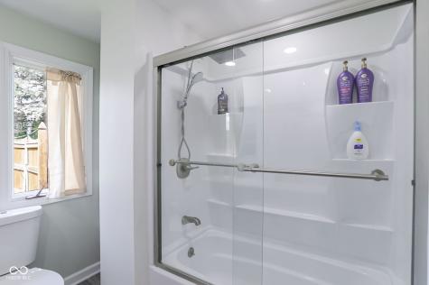 8466 Hill Pine Court Indianapolis IN 46227
