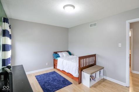 8466 Hill Pine Court Indianapolis IN 46227
