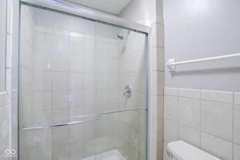 8466 Hill Pine Court Indianapolis IN 46227