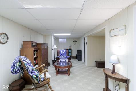 8466 Hill Pine Court Indianapolis IN 46227