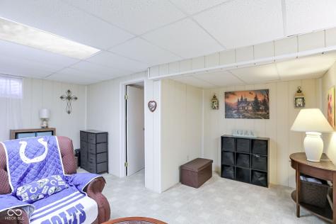 8466 Hill Pine Court Indianapolis IN 46227