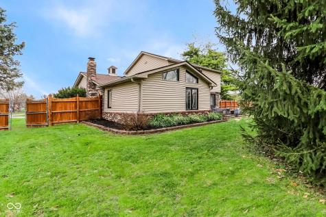 8466 Hill Pine Court Indianapolis IN 46227