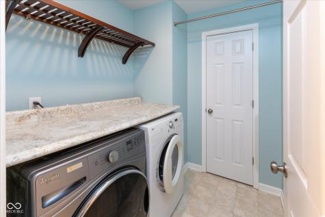 1127 Statesman Drive Brownsburg IN 46112