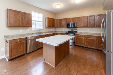 1127 Statesman Drive Brownsburg IN 46112