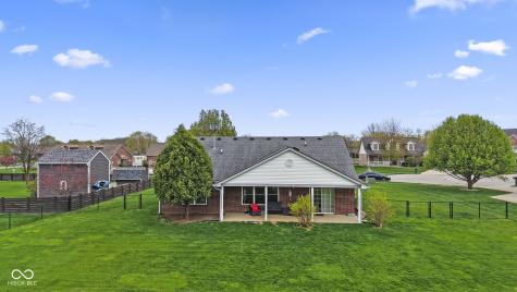 4012 S Loganberry Court New Palestine IN 46163