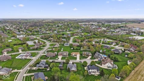 4012 S Loganberry Court New Palestine IN 46163
