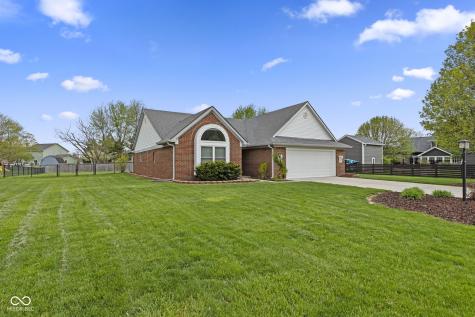 4012 S Loganberry Court New Palestine IN 46163