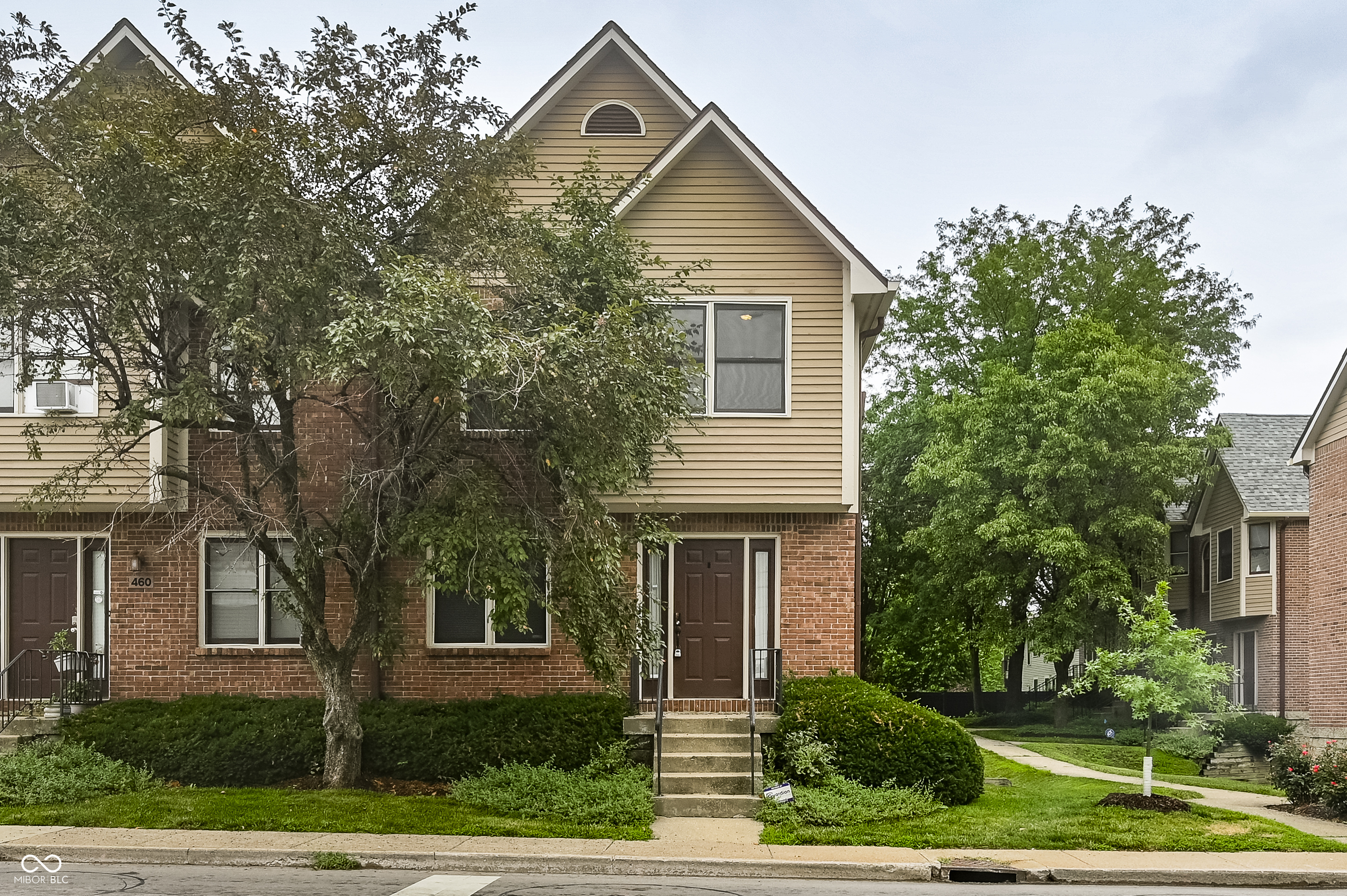 462 E 10th Street Indianapolis IN 46202