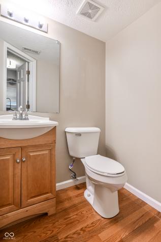 462 E 10th Street Indianapolis IN 46202