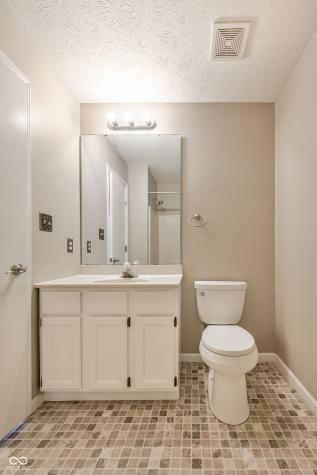 462 E 10th Street Indianapolis IN 46202