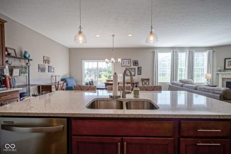 5250 Crabapple Drive Whitestown IN 46075
