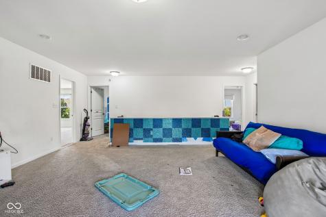 6365 W Riverside Road Mccordsville IN 46055