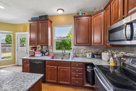 511 Georgetown Road Greenwood IN 46142