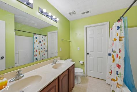 511 Georgetown Road Greenwood IN 46142