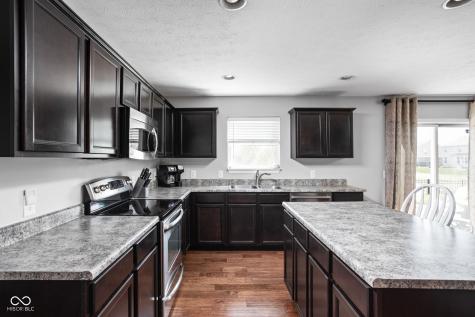 1409 Berry Lake Way Brownsburg IN 46112