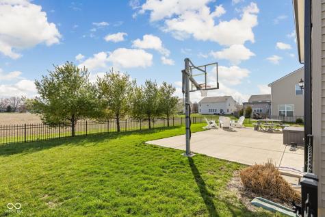 1409 Berry Lake Way Brownsburg IN 46112
