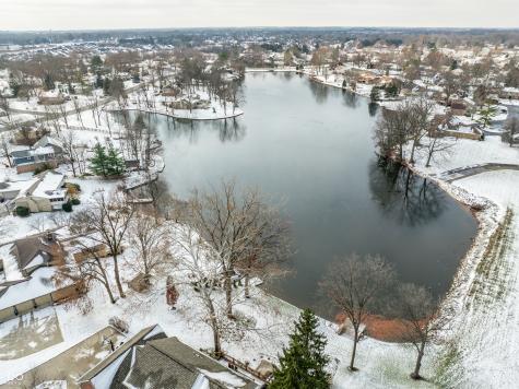 15222 Shoreway East Court Carmel IN 46032