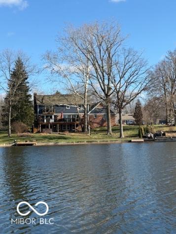 15222 Shoreway East Court Carmel IN 46032